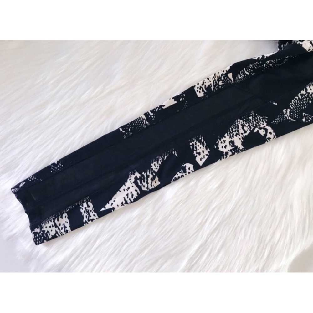 ✨HP✨ POP Fit Mesh Panel Funky Print Yoga Sport Pant Legging Small - Picture 2 of 5
